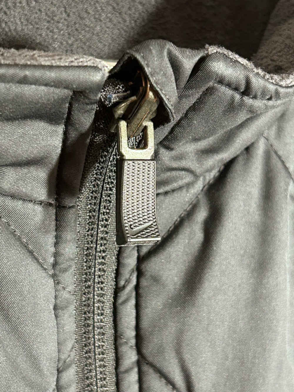 Y2K Nike Reversible Quilted Vest - Picture 8 of 8
